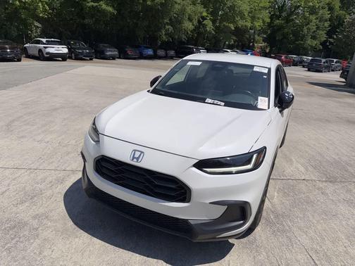 Platinum White Pearl 2025 Honda HR-V 2WD Sport