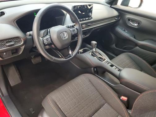2025 Honda HR-V 2WD Sport