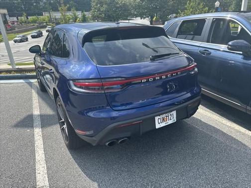 2022 Porsche Macan Base
