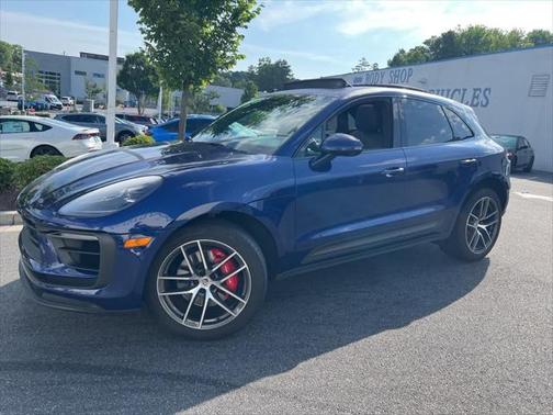 2022 Porsche Macan Base