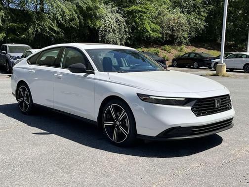 Platinum White Pearl 2026 Honda Accord SE
