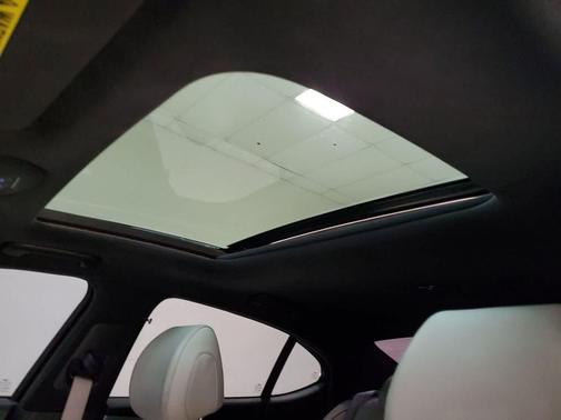 2022 Genesis G70 3.3T AWD