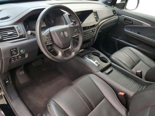 Crystal Black Pearl 2023 Honda Passport AWD TrailSport