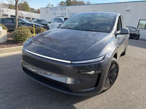 2026 Tesla Model Y Premium Rear-Wheel Drive