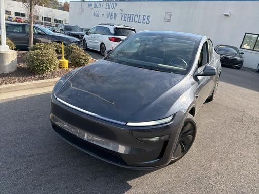 2026 Tesla Model Y Premium Rear-Wheel Drive