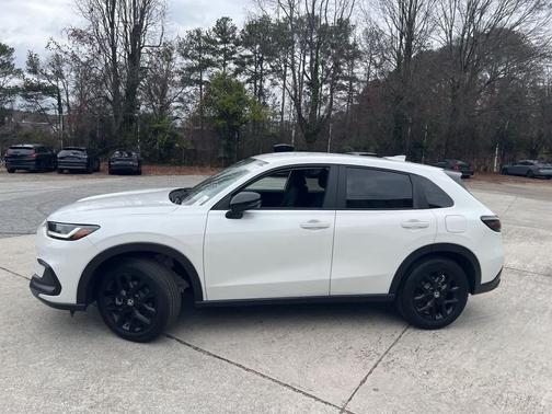 2025 Honda HR-V 2WD Sport