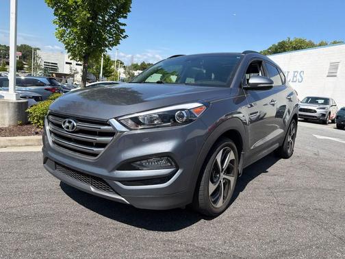 Coliseum Grey 2016 Hyundai TUCSON Limited