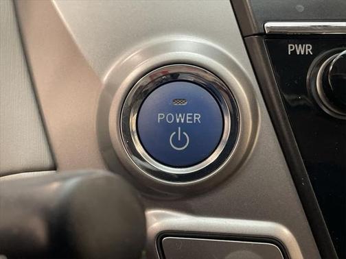 2015 Toyota Prius v Two