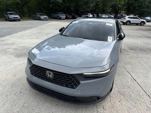 Urban Gray Pearl 2025 Honda Accord SE