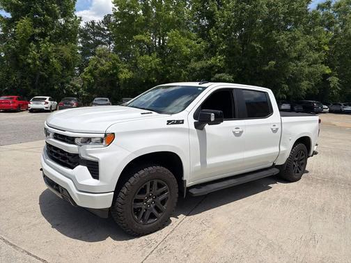 Summit White 2026 Chevrolet Silverado 1500 RST