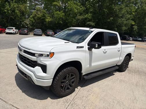 Summit White 2026 Chevrolet Silverado 1500 RST