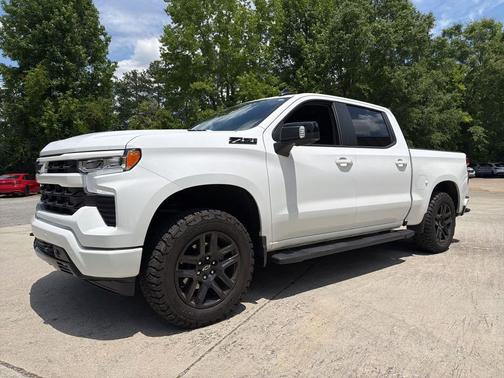 Summit White 2026 Chevrolet Silverado 1500 RST