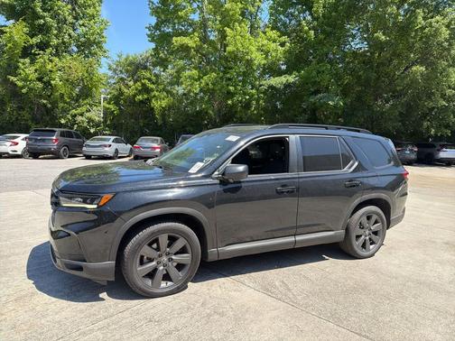 Crystal Black Pearl 2023 Honda Pilot AWD Sport