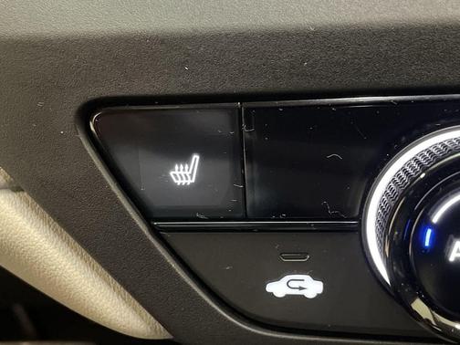 Platinum White Pearl 2023 Honda Accord EX