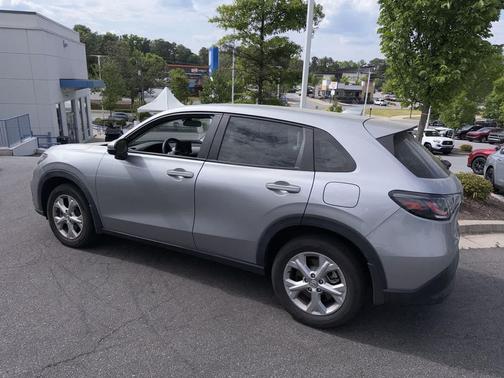 Lunar Silver Metallic 2024 Honda HR-V LX