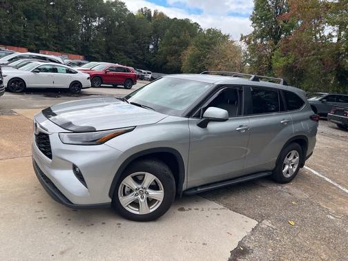 2023 Toyota Highlander LE
