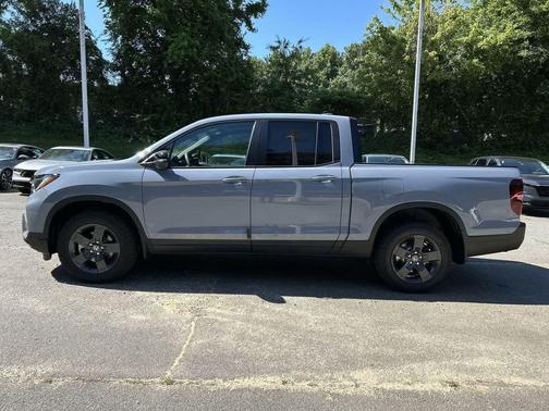 Sonic Gray Pearl 2026 Honda Ridgeline TrailSport