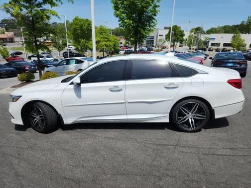 2022 Honda Accord Touring 2.0T