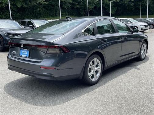 2025 Honda Accord LX 1.5T