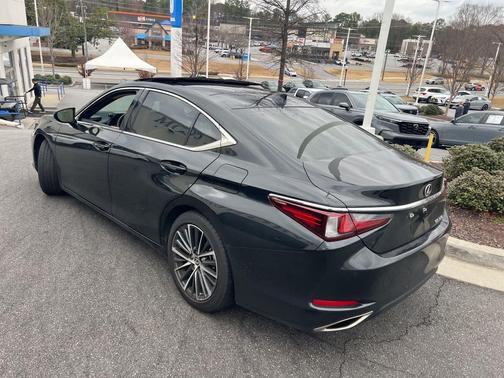 2025 Lexus ES 350 Base