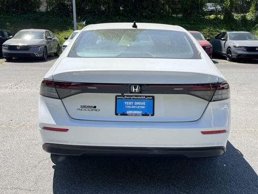 Platinum White Pearl 2026 Honda Accord SE
