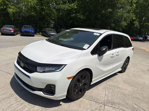 Platinum White Pearl 2025 Honda Odyssey Sport-L