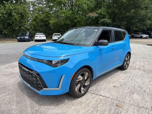 Surf Blue w/Black Roof 2024 Kia Soul GT-Line