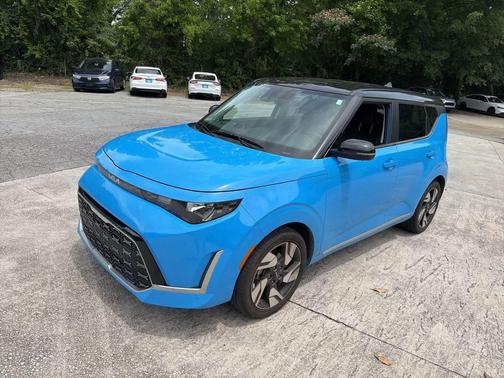 Surf Blue w/Black Roof 2024 Kia Soul GT-Line