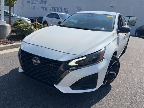 2023 Nissan Altima SR FWD