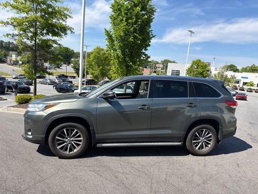 Alumina Jade Metallic 2019 Toyota Highlander XLE