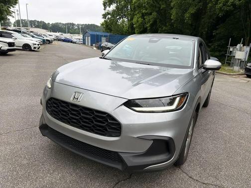 Lunar Silver Metallic 2024 Honda HR-V LX