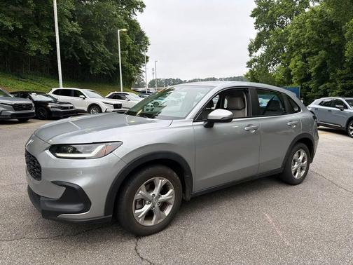 Lunar Silver Metallic 2024 Honda HR-V LX