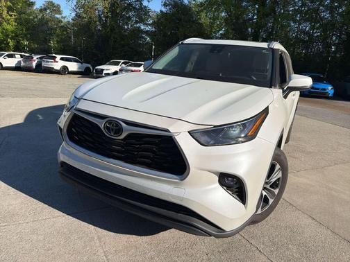 Wind Chill Pearl 2023 Toyota Highlander XLE
