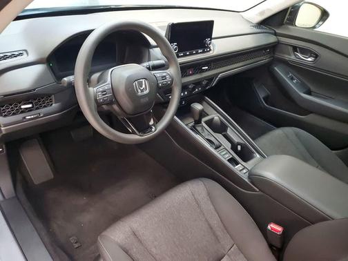 Urban Gray Pearl 2025 Honda Accord SE