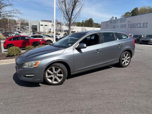 2017 Volvo V60 T5 Premier