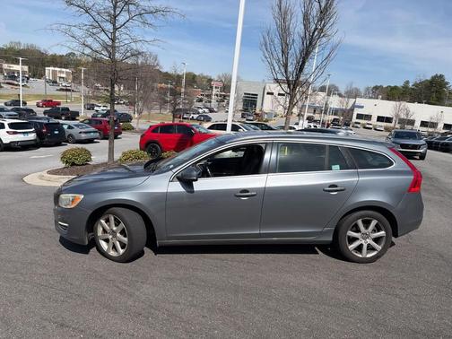2017 Volvo V60 T5 Premier