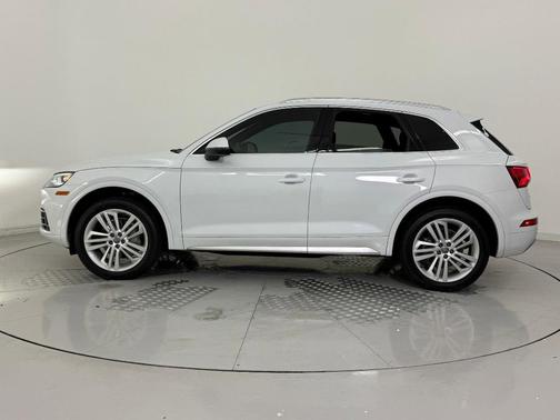 2019 Audi Q5 2.0T Premium Plus