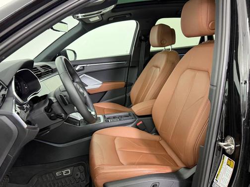 2024 Audi Q3 45 S line Premium Plus