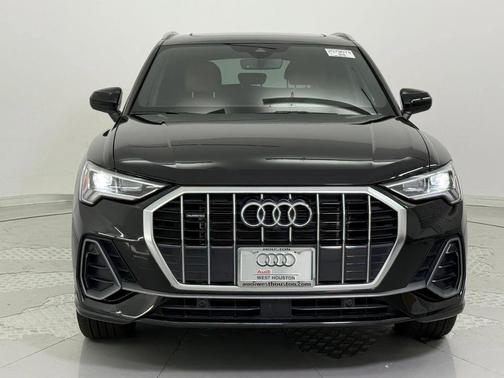 2024 Audi Q3 45 S line Premium Plus