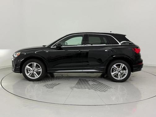 2024 Audi Q3 45 S line Premium Plus