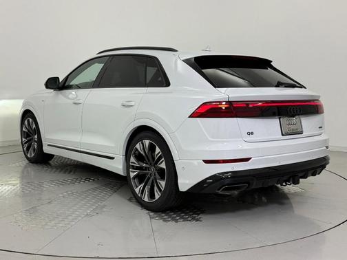 2026 Audi Q8 55 Premium Plus