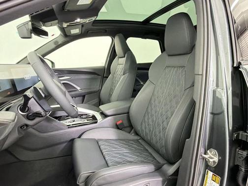 6Y6Y 2026 Audi SQ5 3.0T Prestige