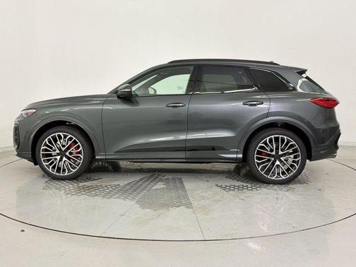 6Y6Y 2026 Audi SQ5 3.0T Prestige
