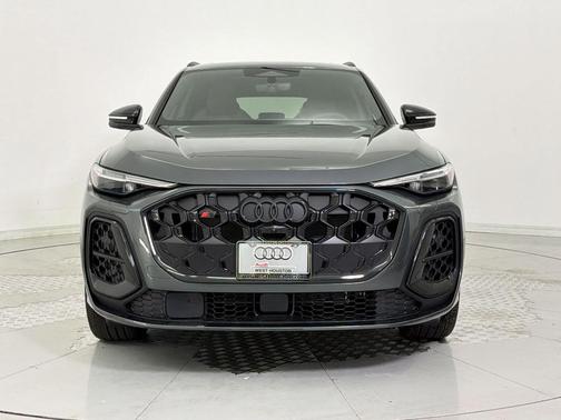 6Y6Y 2026 Audi SQ5 3.0T Prestige