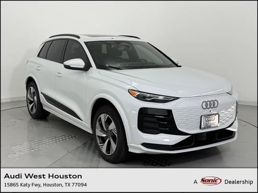 2025 Audi Q6 e-tron Premium quattro