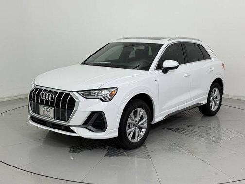 2025 Audi Q3 Premium 45 TFSI S line quattro Tiptronic