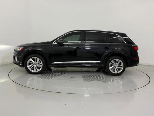 2020 Audi Q7 55 Premium Plus