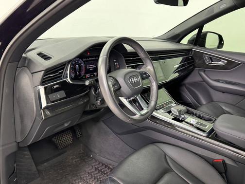 2020 Audi Q7 55 Premium Plus