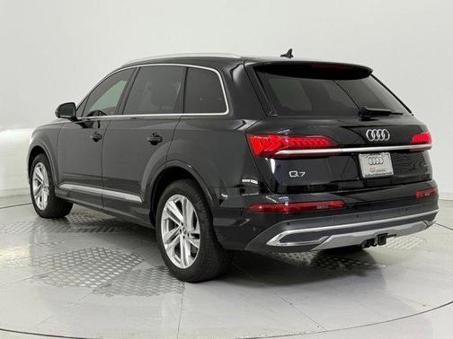 2020 Audi Q7 55 Premium Plus