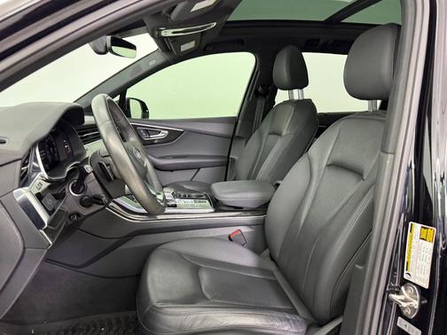 2020 Audi Q7 55 Premium Plus